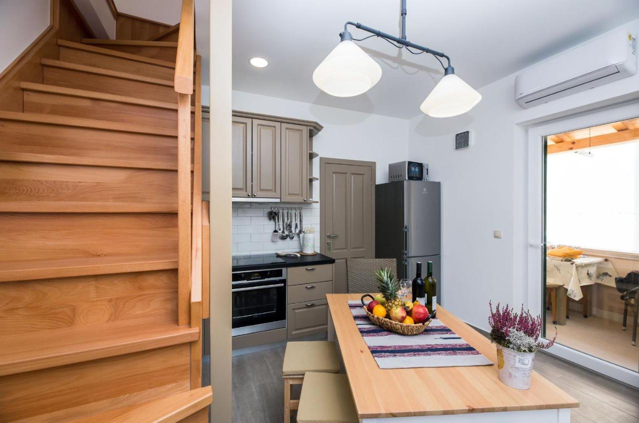 Apartment Roko *
