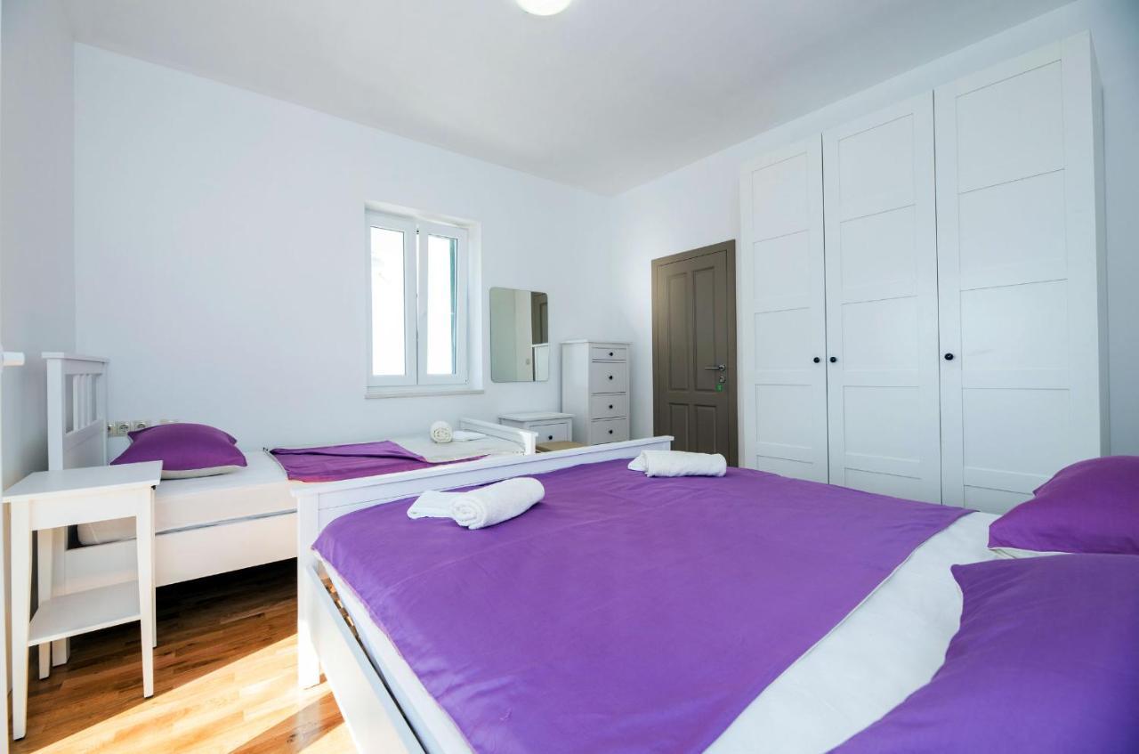 Roko Apartment *